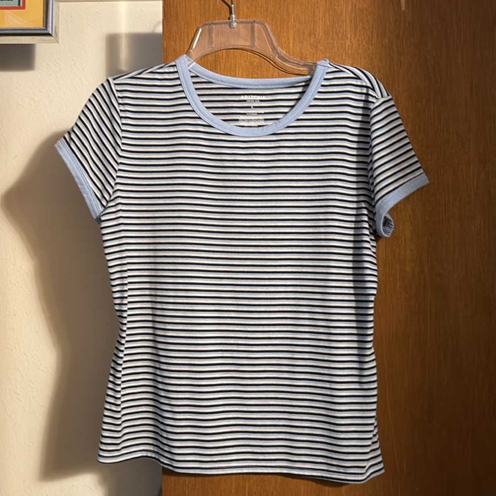 Blue stripped t shirt